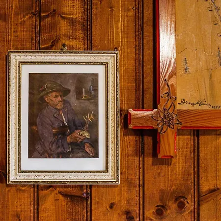 Traditional Homestead Guhar In Radovna