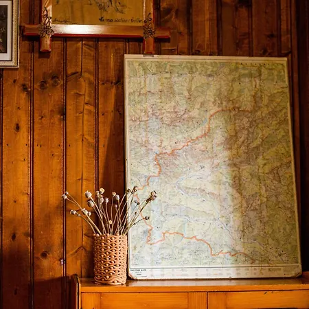 Traditional Homestead Guhar In Radovna *