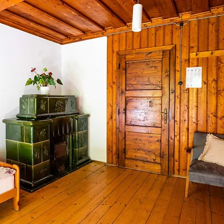 Traditional Homestead Guhar In Radovna