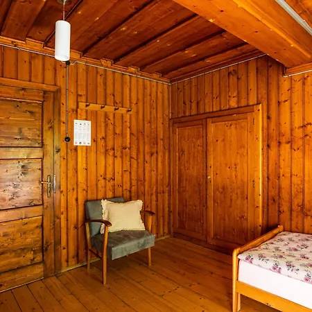 Vakantiehuis Traditional Homestead Guhar In Radovna *