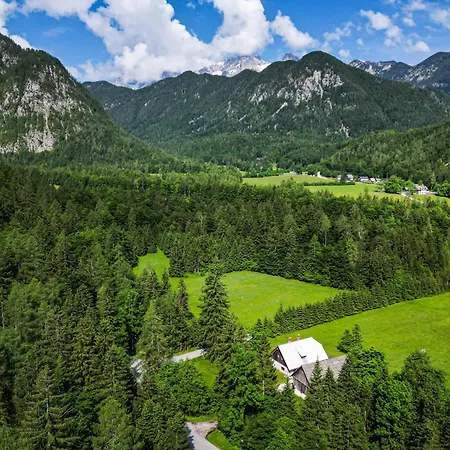 Traditional Homestead Guhar In Radovna Mojstrana