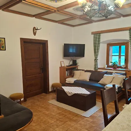 Guhar Homestead - Triglav Valley Retreat