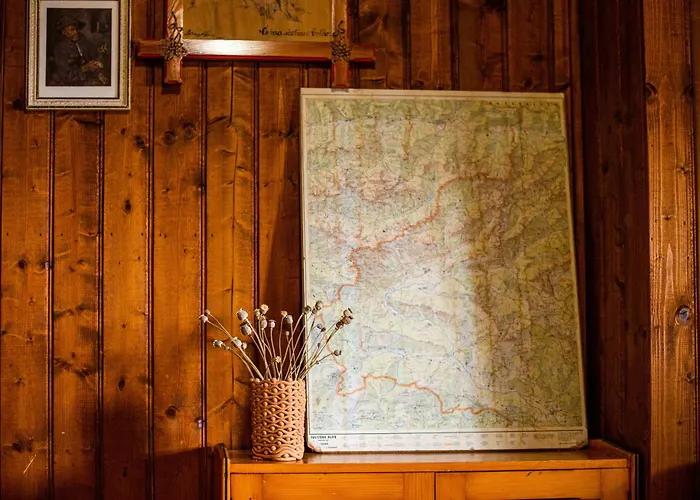 Traditional Homestead Guhar In Radovna *