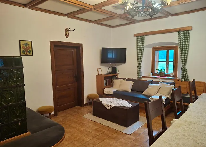 Traditional Homestead Guhar In Radovna